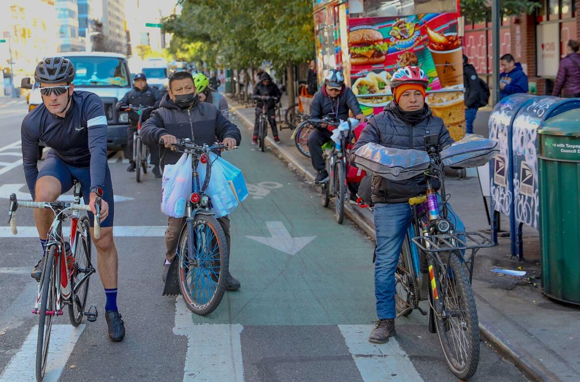 NYC Food Delivery Worker’s Daily Routine: A Glimpse into the Hustle