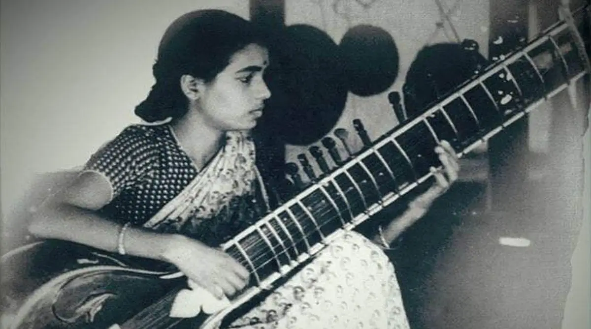 Annapurna Devi played the surbahar, often described as a bass sitar.  The relatively few people, who heard her before she stopped performing early in her career, were amazed by her mastery of it.