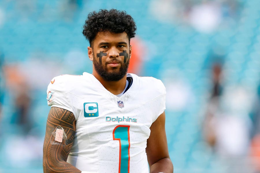 Dolphins Pro Bowler Tua Tagovailoa Wants To Be ‘A Dolphin For Life’