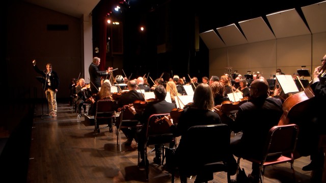 Unveiling Valuable Life Insights via the Magic of Orchestral Performances