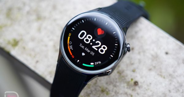 OnePlus Watch 2 Review: Battery Life is Wild