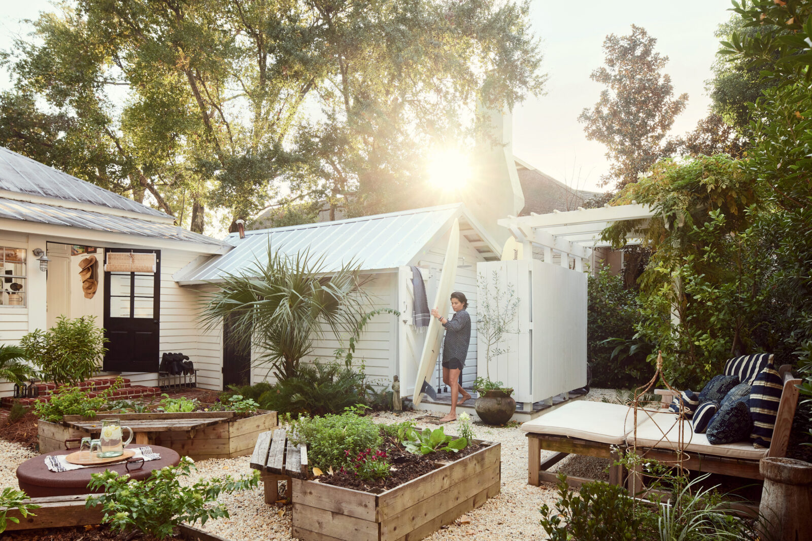 Flowing with Coastal Life: A Charming Pensacola Cottage Dream