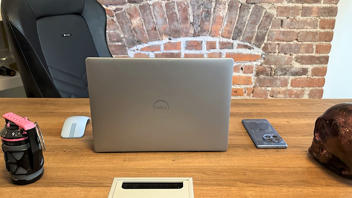 Budget Business Battery Life Champion: Dell Inspiron 14 Plus (7440) Review