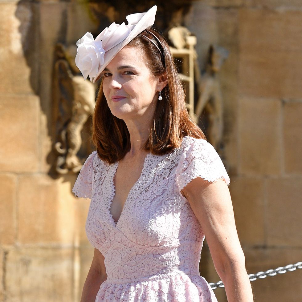 Revealing Insights: Former Royal Aide Unveils the Real Palace Life