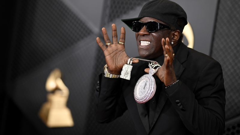 Flavor Flav: Hollywood’s Top Hype Man Reflects on Life and Love