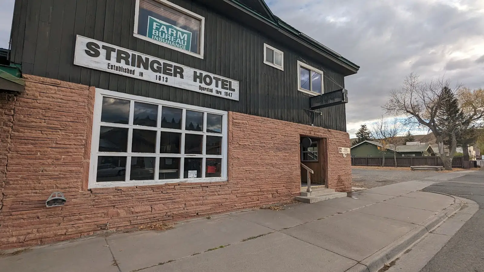 Stringer Hotel 2 4 21 24