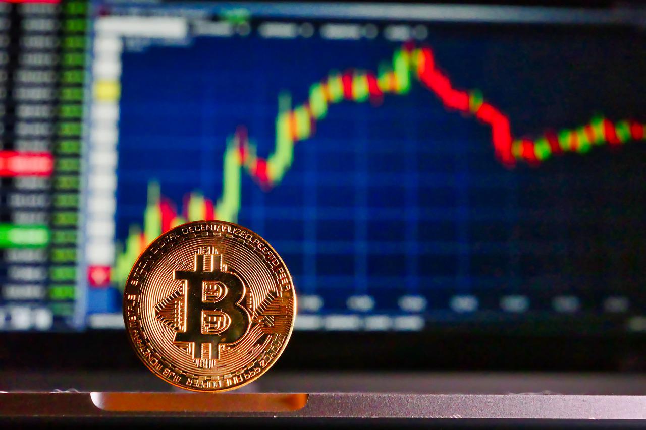 5 Best Cryptocurrency Stocks To Buy According To Hedge Funds