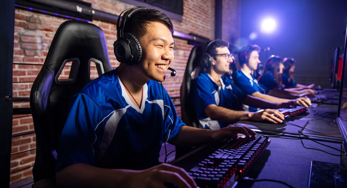 Revolutionizing Esports: 10 Ways Blockchain Games Dominate the Future