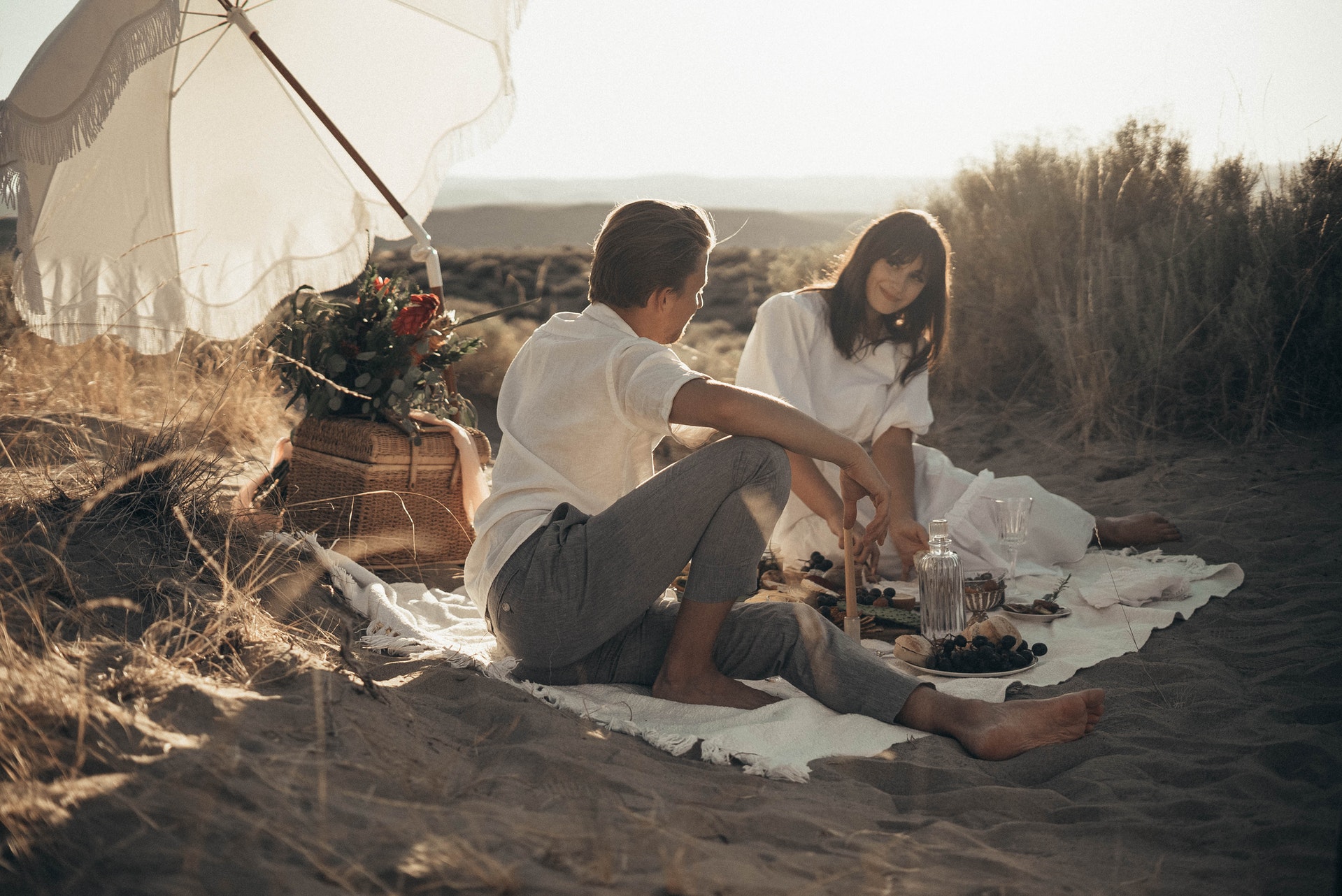 Creative Outdoor Date Concepts