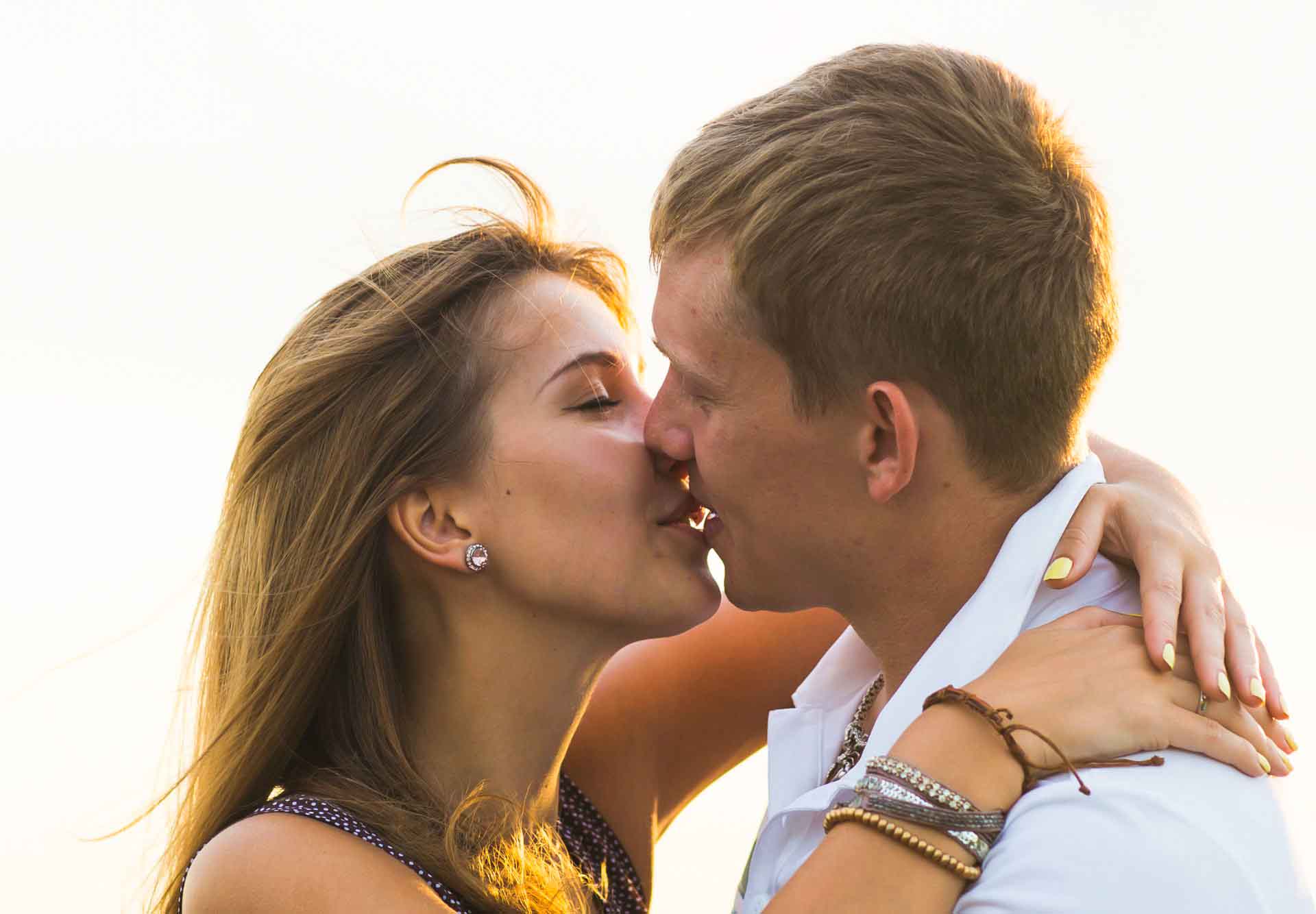 How To Have A Romantic And Passionate Kiss