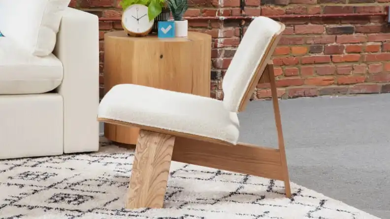 A side view of Cozey’s Vela chair.