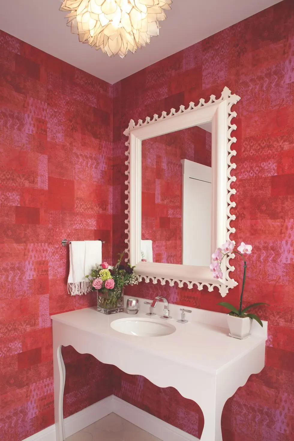 tineke triggs red bathroom