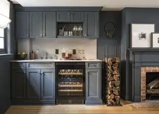 gray kitchen