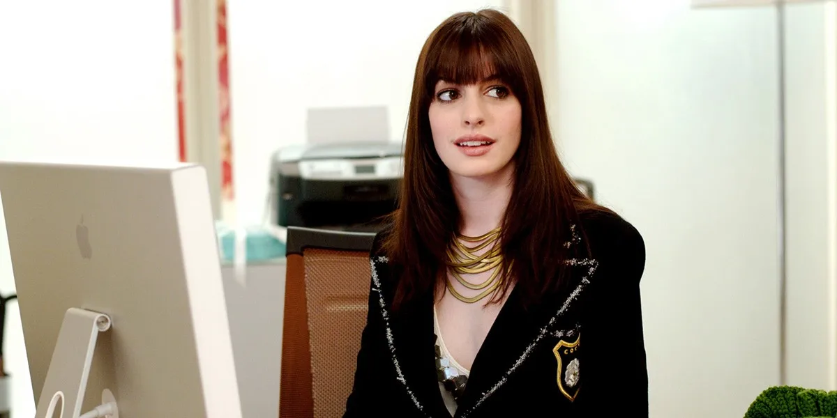 anne hathaway in the devil wears prada