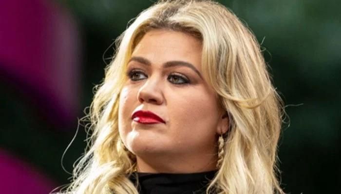 Kelly Clarkson Updates Her Audience on Some Exciting News