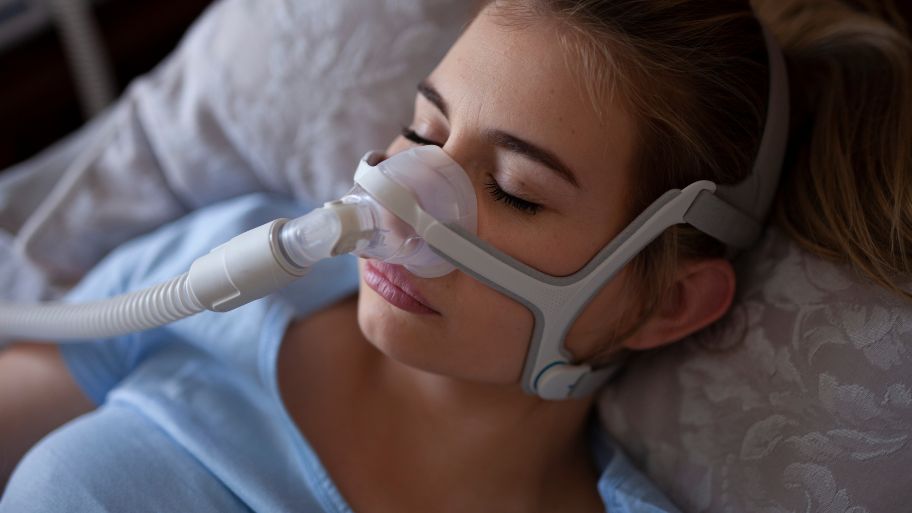 Sleep Apnea Endangers Half the Population, Says Specialist