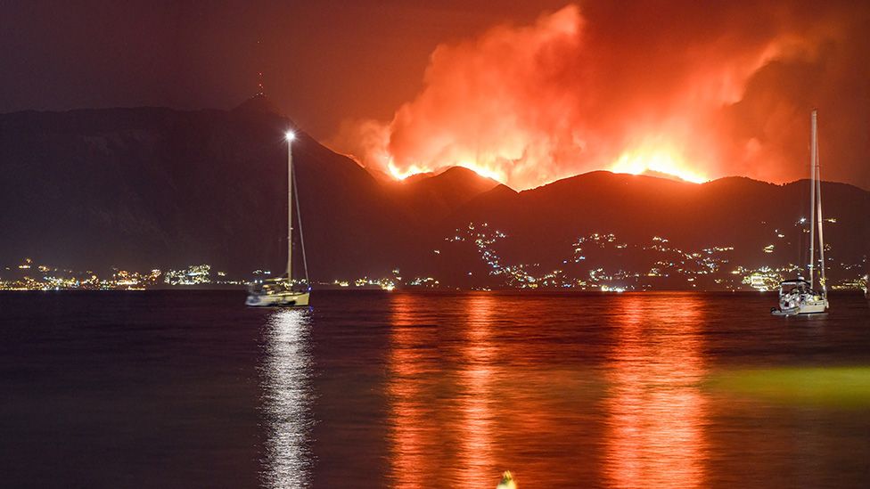 Greece fires: Satellite images and maps show extent of damage