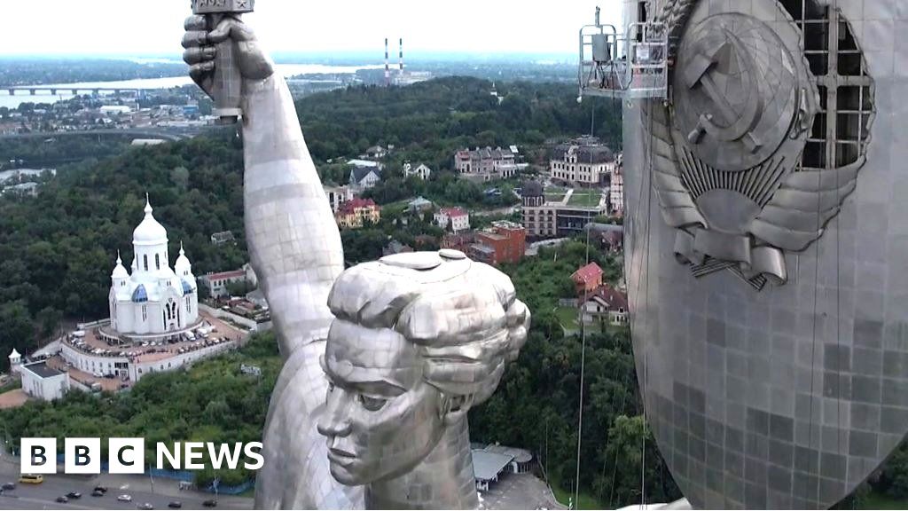 Ukraine’s Motherland monument gets a makeover