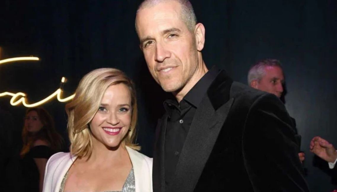 After Reese Witherspoon Separation, Jim Toth Dating New Woman