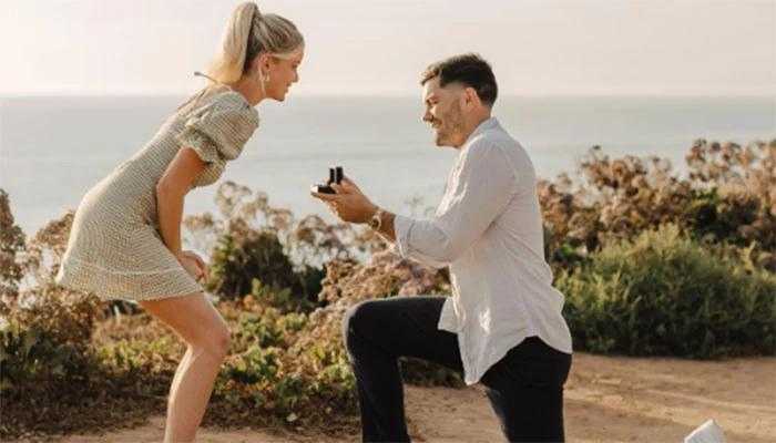 Dylan Barbour Proposes to Hannah Godwin Five Years After ‘Bachelor in Paradise’