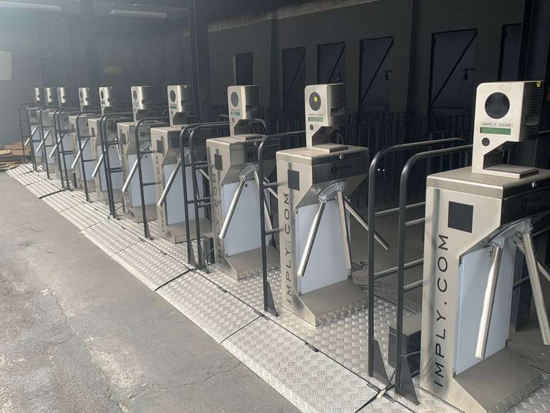 Catracas de São Januário, estádio do Vasco, possuem tecnologia para ter biometria e reconhecimento facial