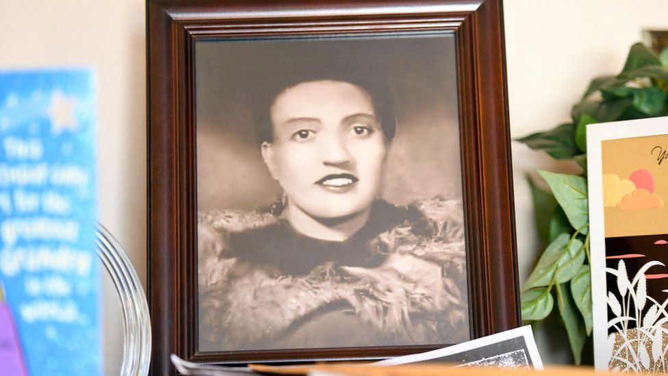 Henrietta Lacks: Family of black woman whose cells were taken settle case