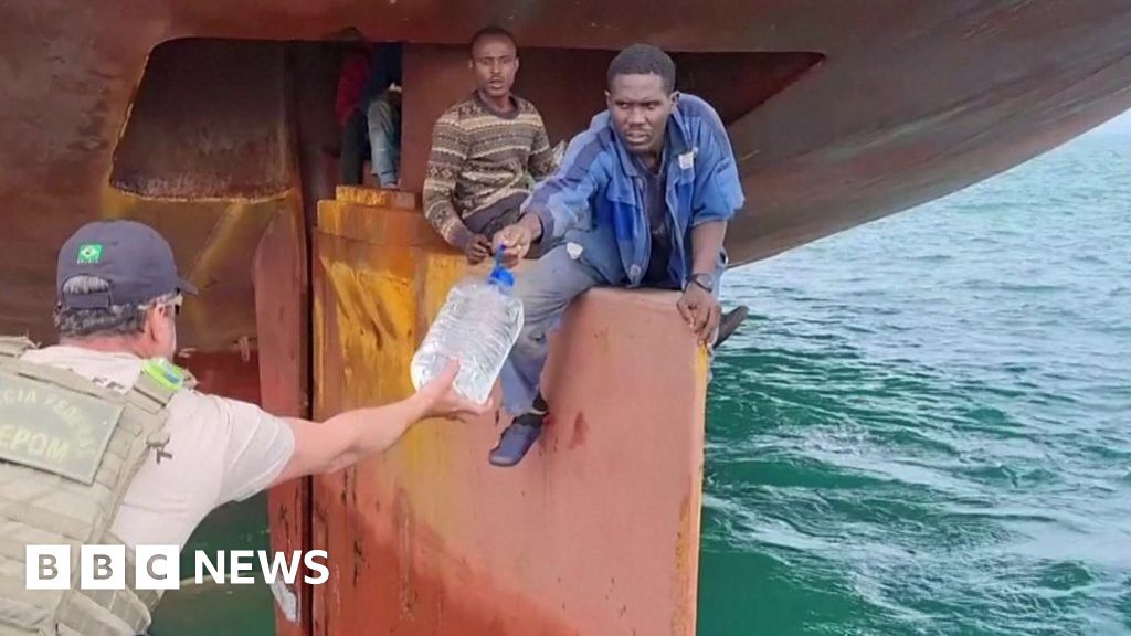 Migrants rescued after 14 days at sea on ship’s rudder