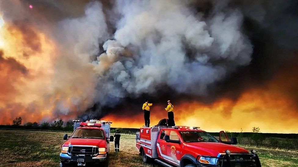 Osoyoos wildfires: ‘We grabbed what we could’