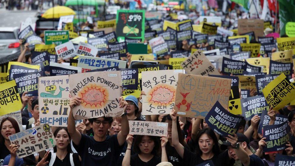 Fukushima nuclear disaster: Activists march against Tokyo’s waste plan