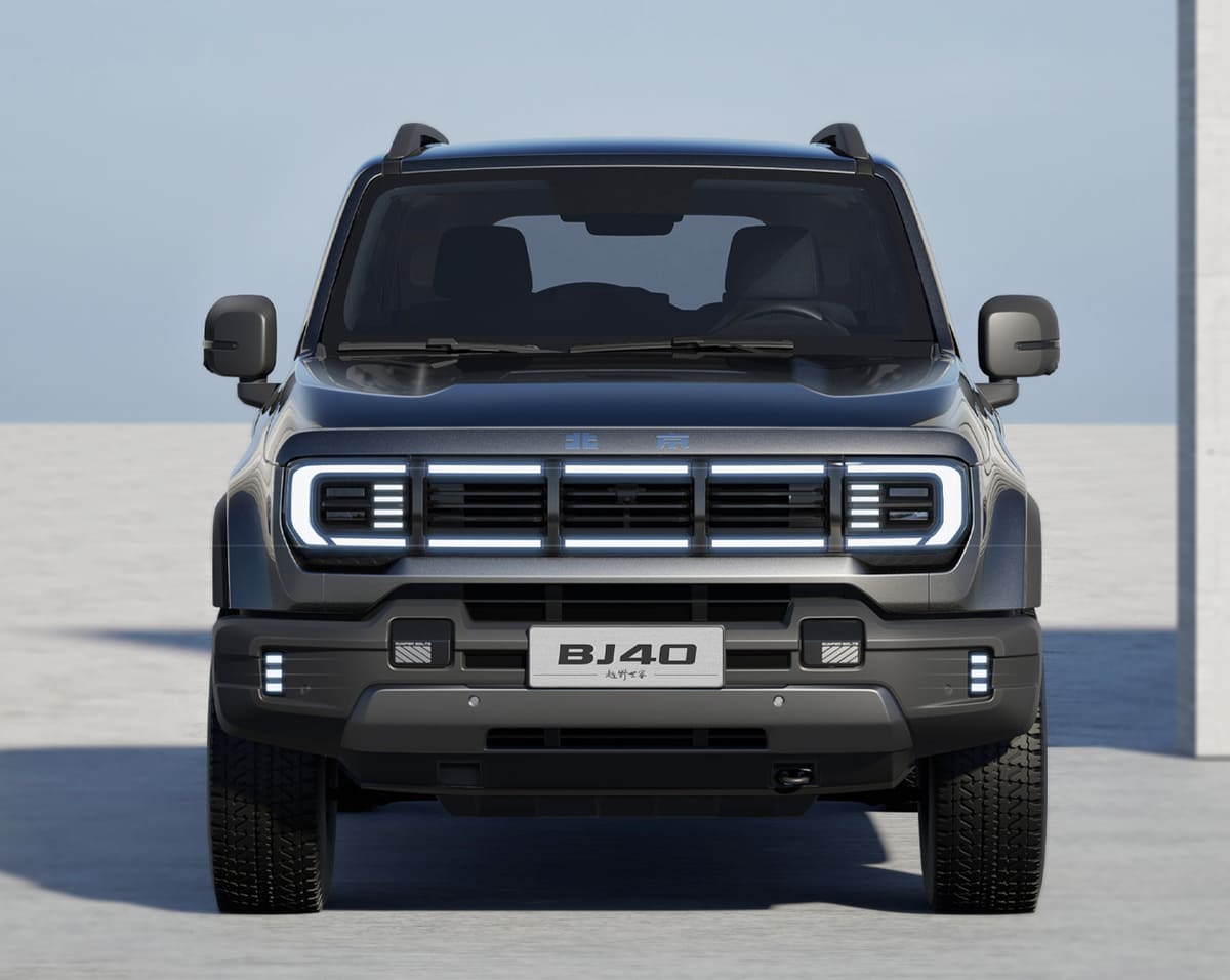 BAIC BJ40 รถเอสยูวีทรงกล่องดีไซน์ทันสมัยพร้อมความแกร่ง