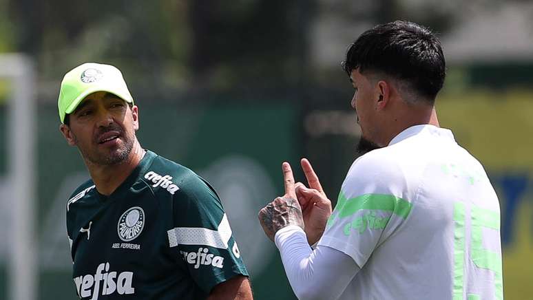 Palmeiras faz último treino na Academia de Futebol antes de viagem à Argentina; veja como foi