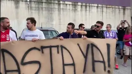 Torcida pede as saídas de Ronaldo e Pezzolano do Valladolid