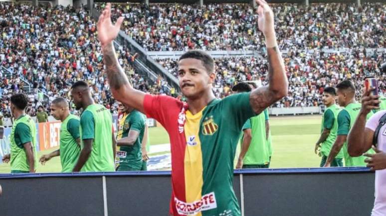 Fifa bane três jogadores brasileiros do futebol após manipulações