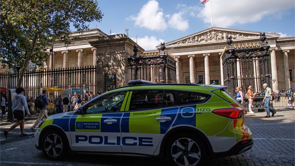 British Museum asks public and experts to help recover stolen artefacts