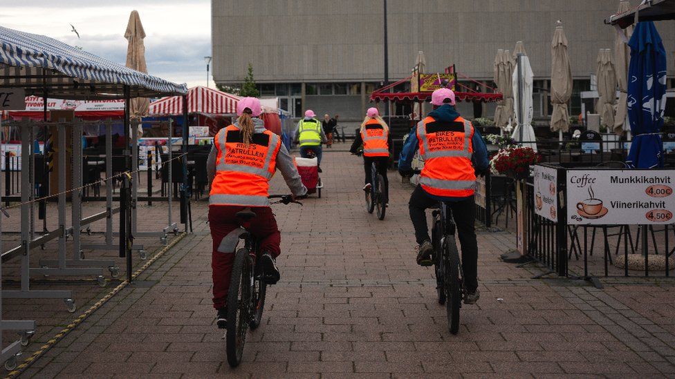 Amateur sleuths take on bike thieves in Finland