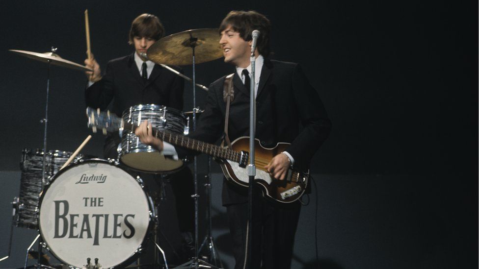 Paul McCartney: Global search for missing Beatles’ 1961 Höfner guitar