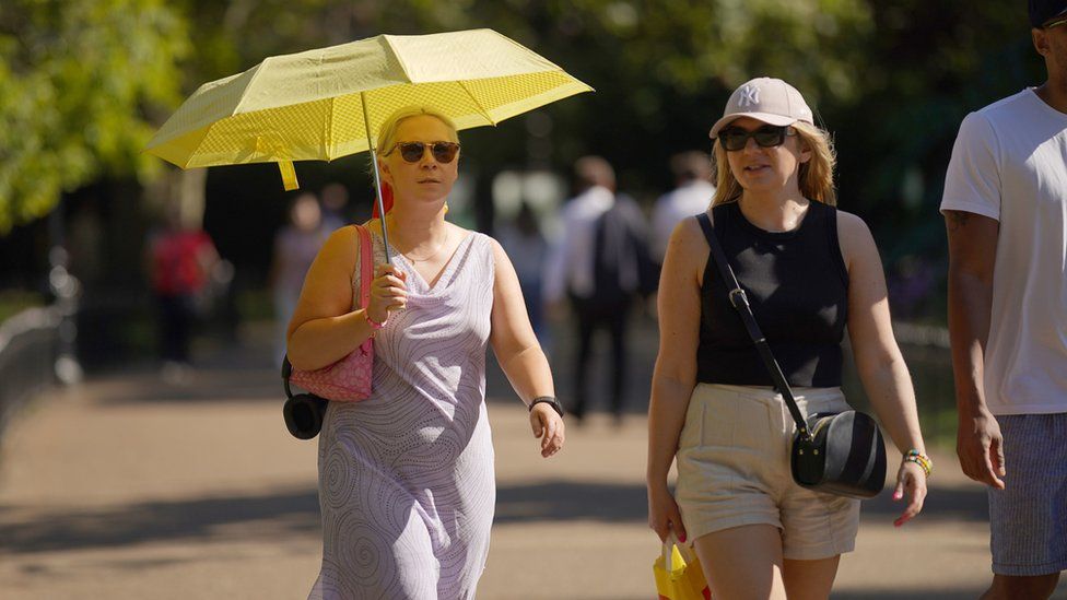 UK weather: Heat-health alert in place as temperatures to hit 32C