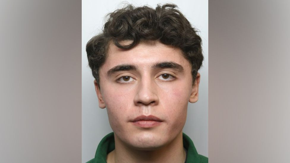 Hunt for prisoner Daniel Abed Khalife after Wandsworth prison escape