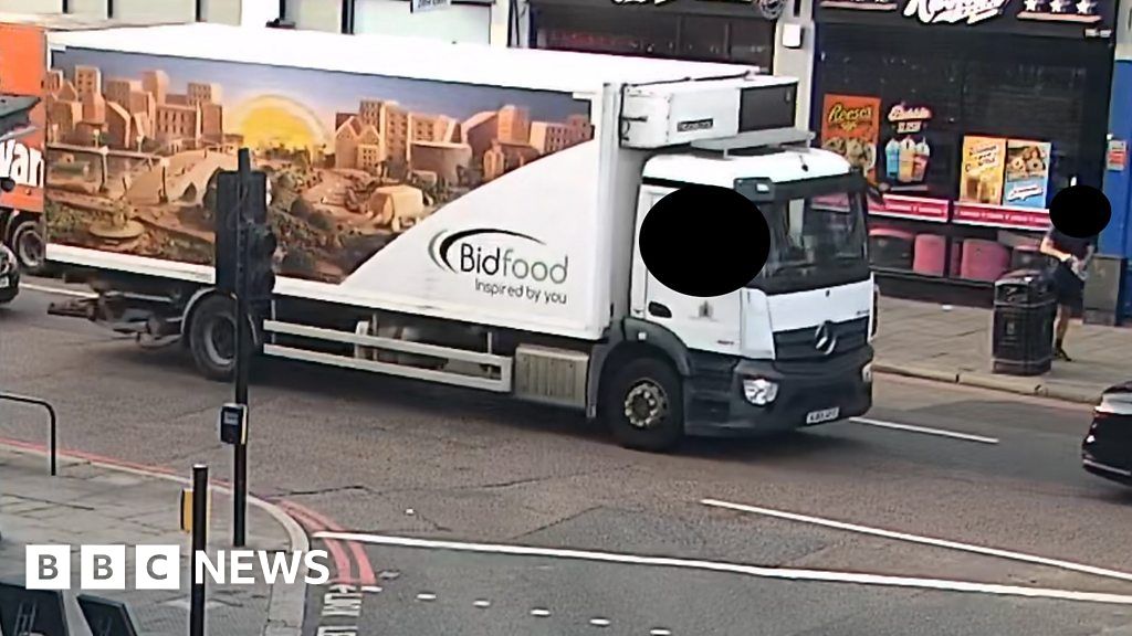 Daniel Khalife: Police search catering delivery lorry