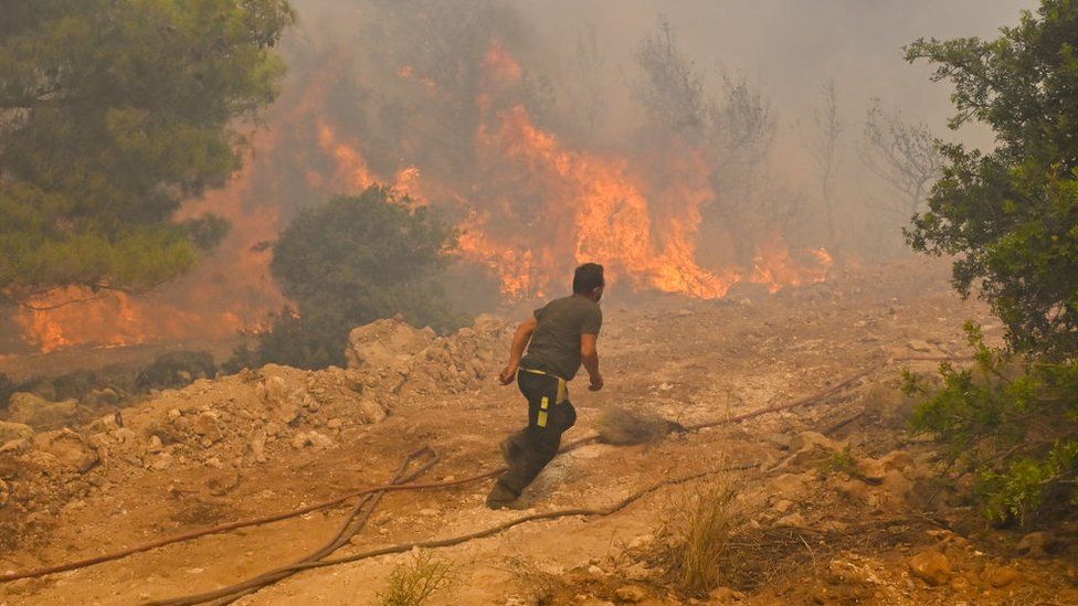 Climate change: UN calls for ‘radical’ changes to stem warming