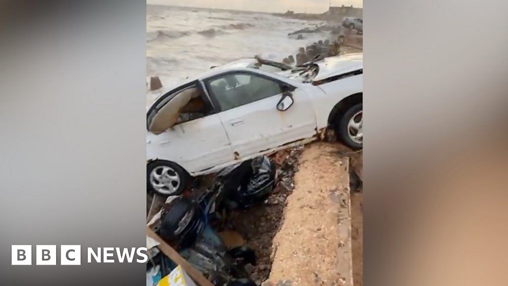 Footage shows aftermath of floods in Libya