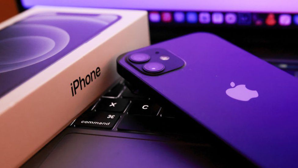 Apple to update iPhone 12 in France over radiation