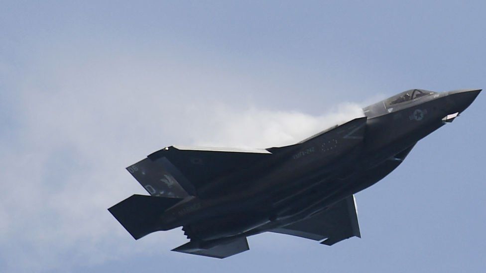 F-35 crash: Pilot called 911 after parachuting into backyard