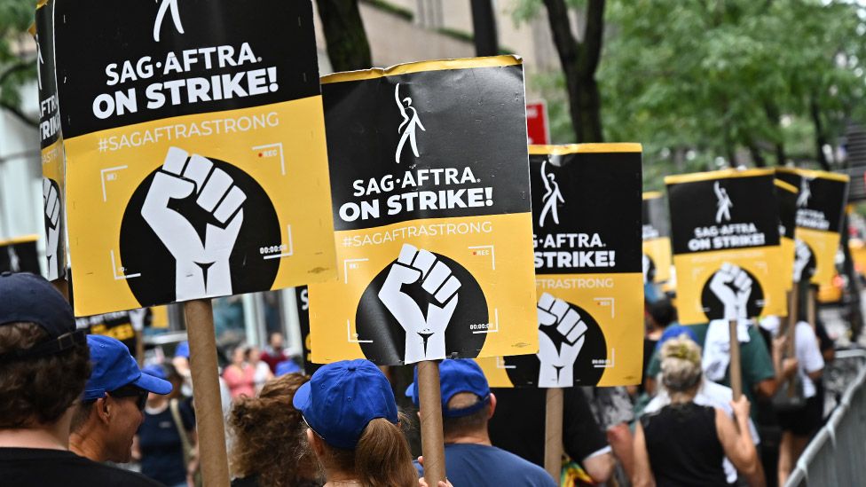 US actors’ union members vote to authorise video game strike