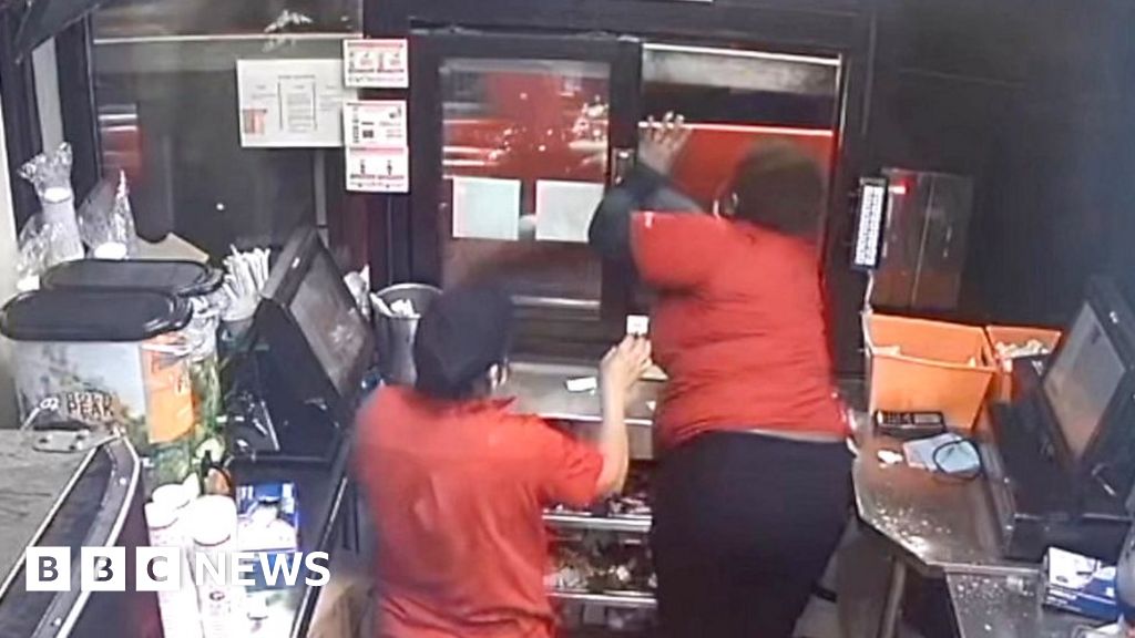 Drive-thru worker draws gun on ‘missing fries’ customer