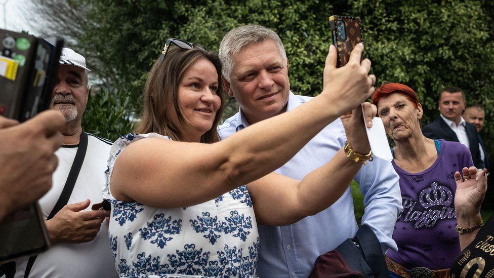 Ukraine war: Slovakia’s Robert Fico eyes comeback in Saturday’s election