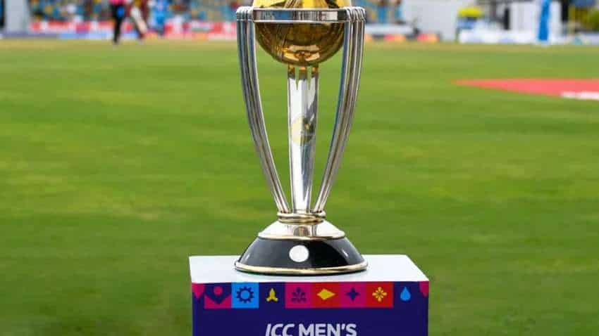 World Cup Facts: पुरुष नहीं पहले हुआ था महिला क्रिकेट विश्वकप, इस बिजनेसमैन ने दिया था 40 लाख रुपए का डोनेशन