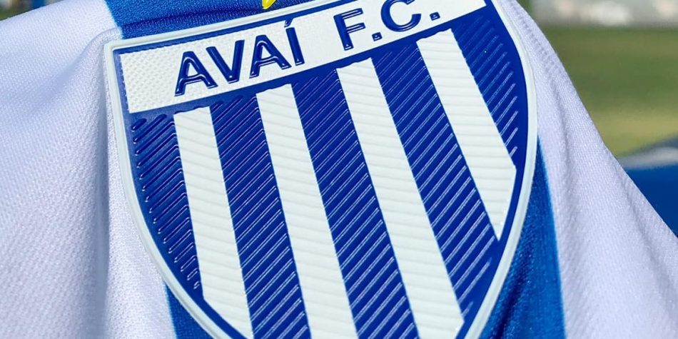 Vídeo: O futebol do Avaí está sem rumo neste fim de temporada; “seis a zero” para eles