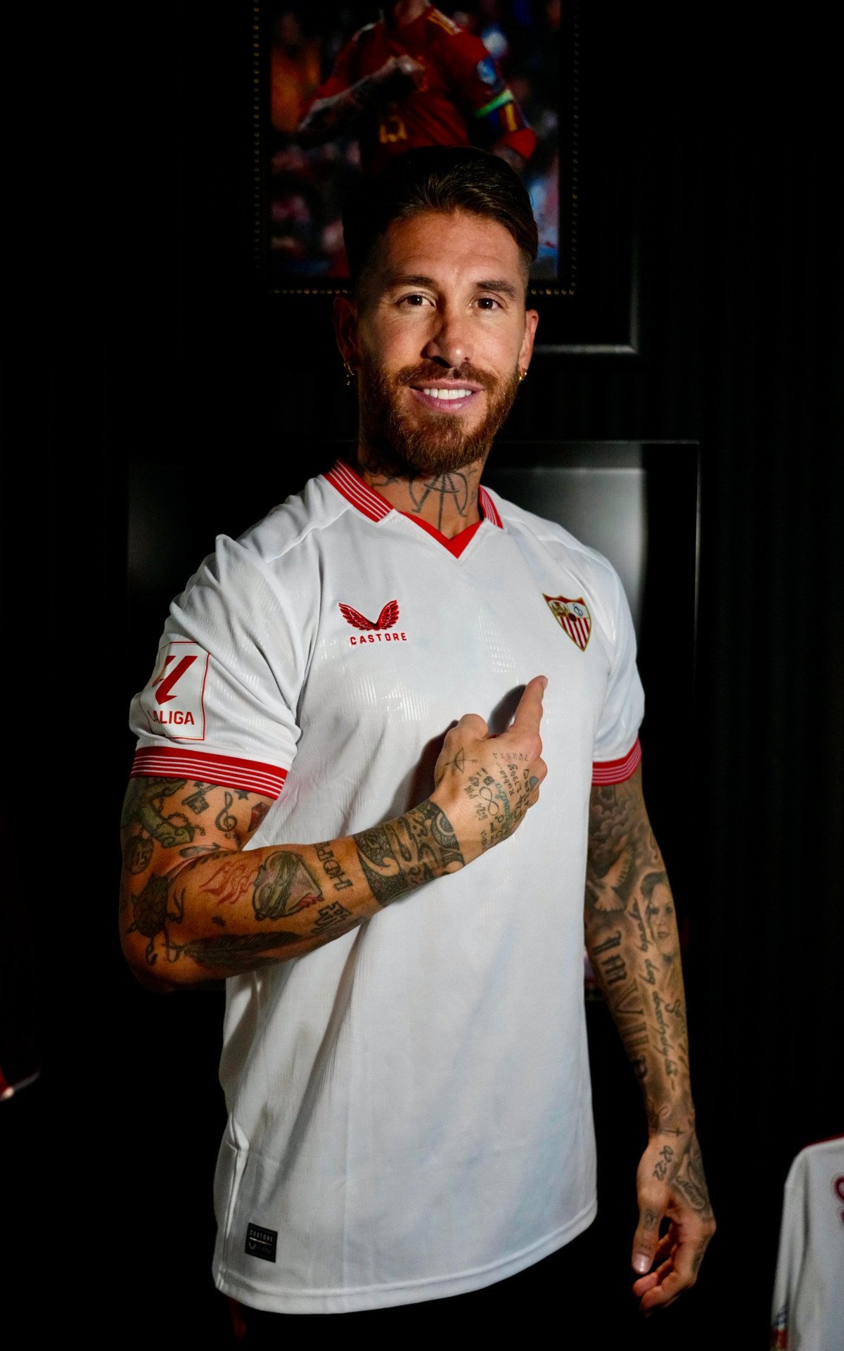 Anunciado pelo Sevilla, Sergio Ramos teve proposta maior do futebol inglês | Esporte