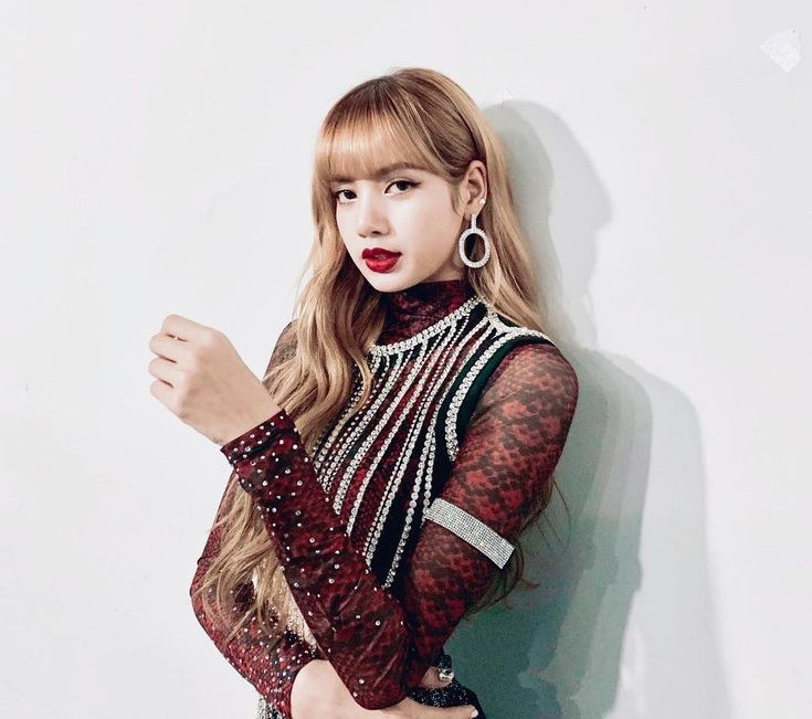 Lisa của nhóm BlackPink bị tẩy chay ở Trung Quốc